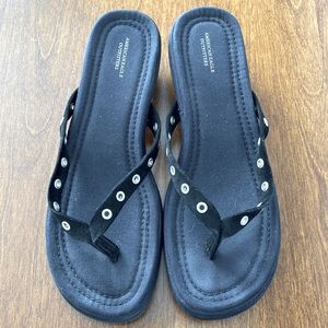 American Eagle Sandals
